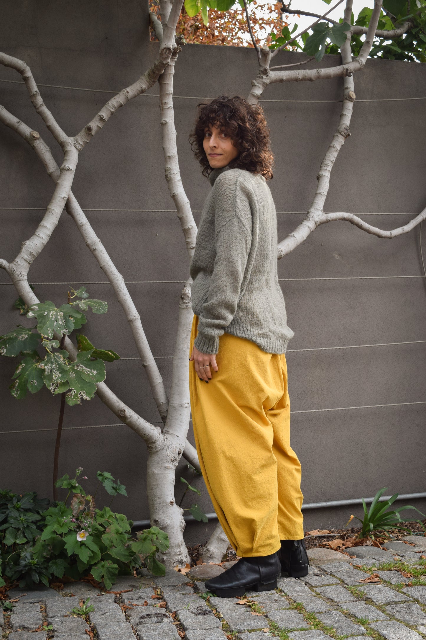 Washed Cotton Barrel Leg Trousers in Yellow
