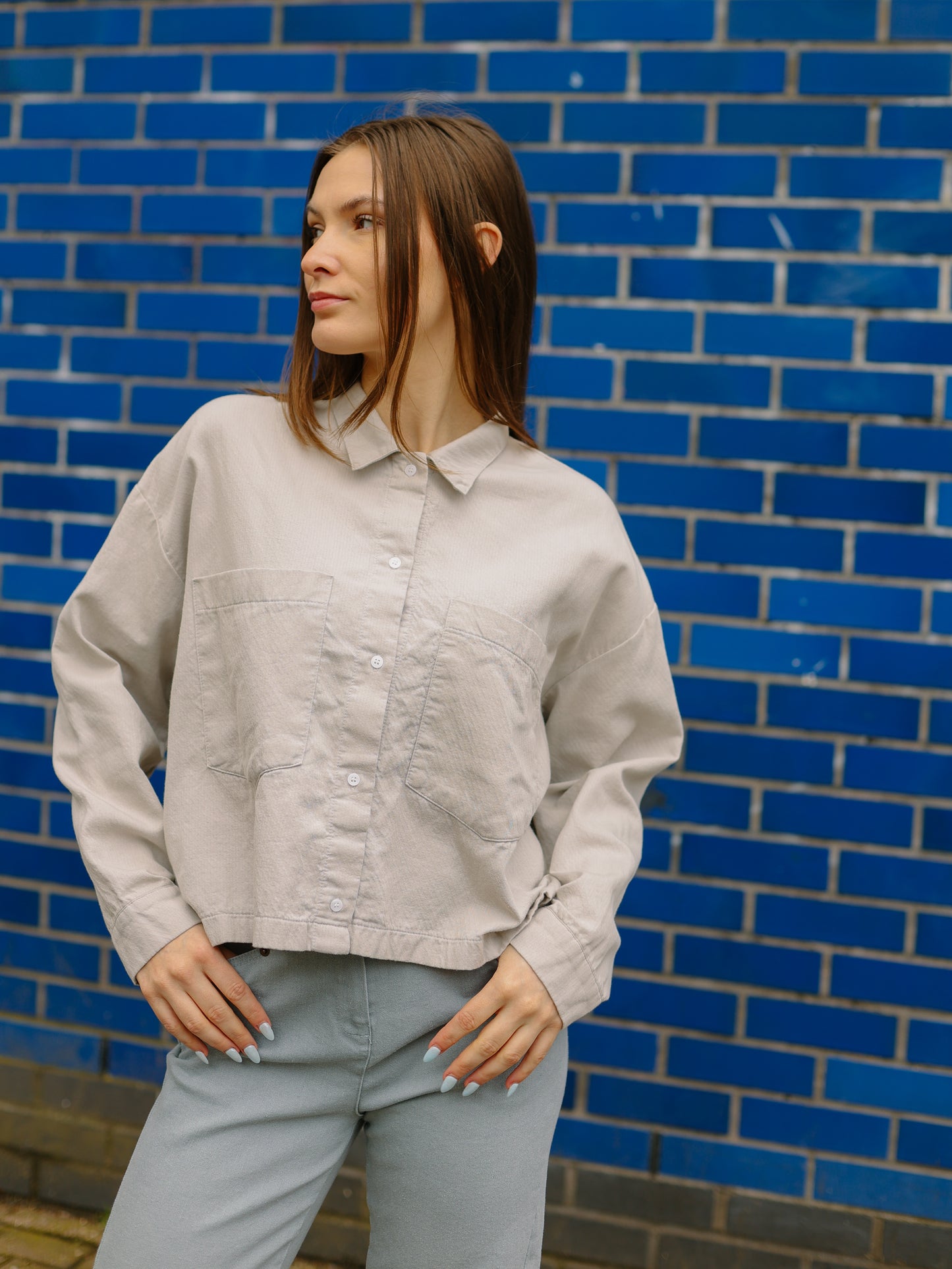 Front Two SQ pockets shirts -Beige-