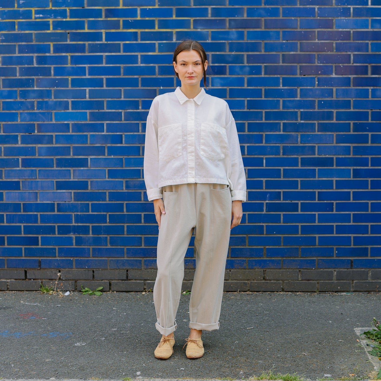 Front Two SQ pockets shirts -White-