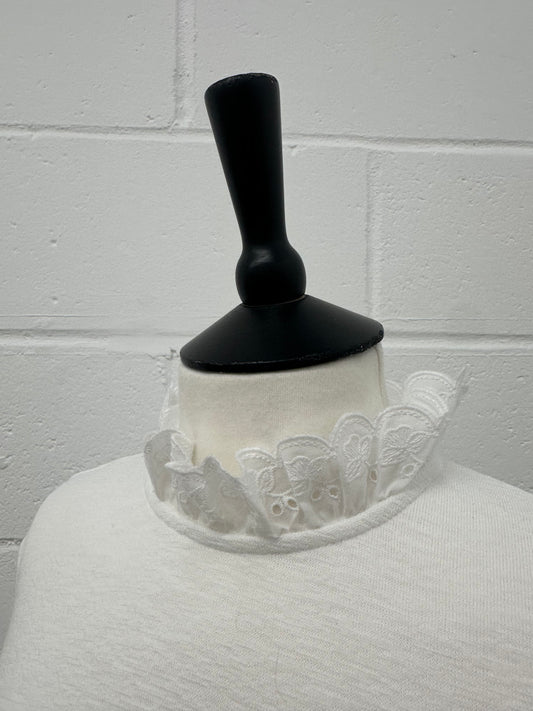 High neck lace top -WHITE-