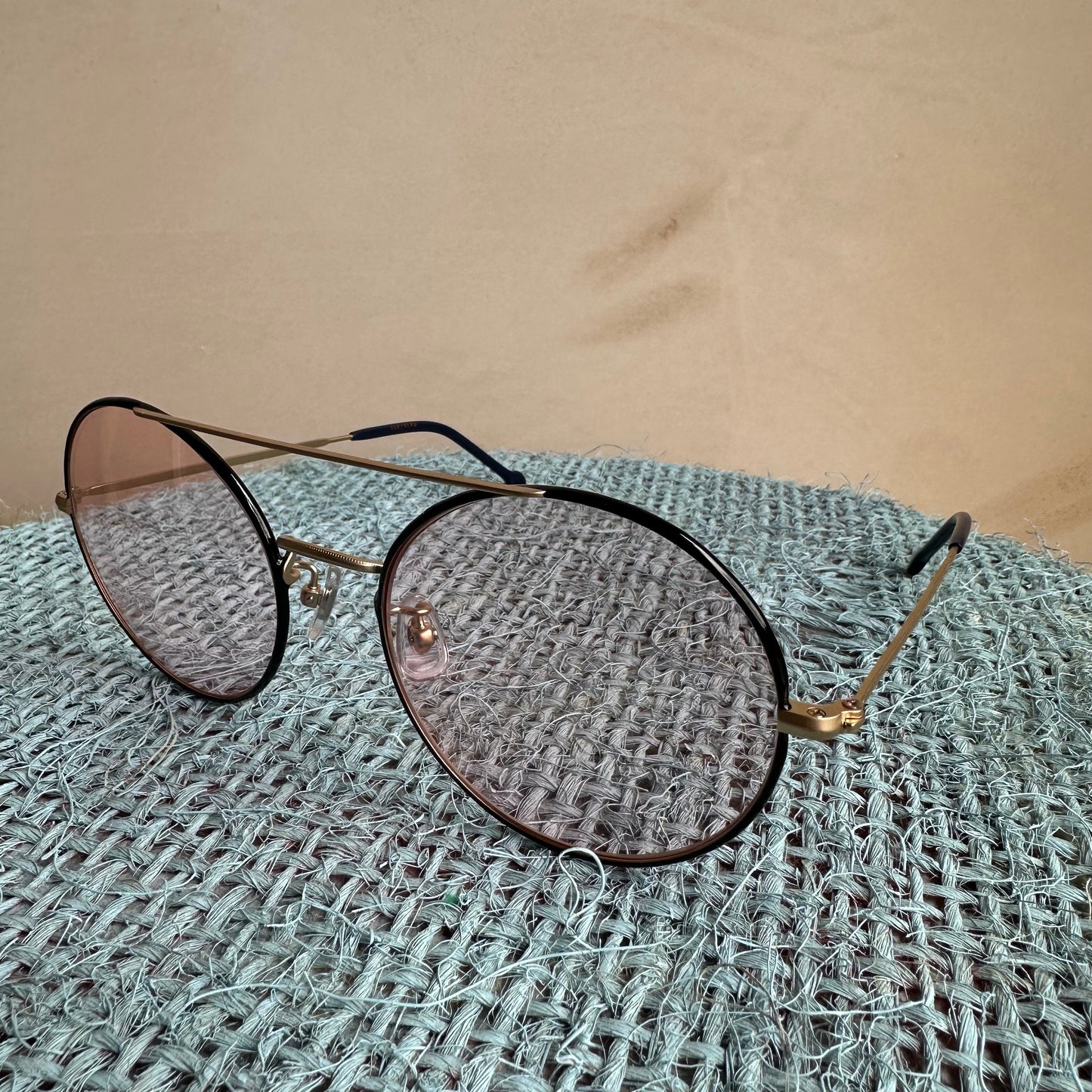 Effie st VERYNERD Sunglass Black titanium frame x pink lens UV400