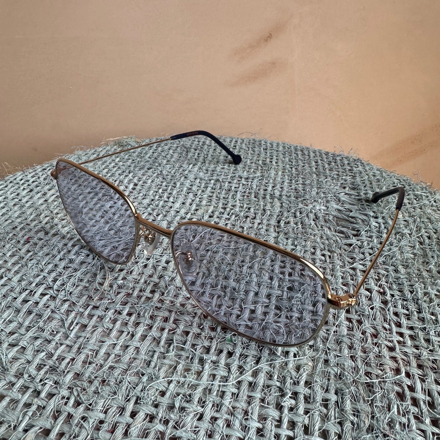 Peckhams VERYNERD Sunglass Mat Gold Titanium frame x light purple lens UV400
