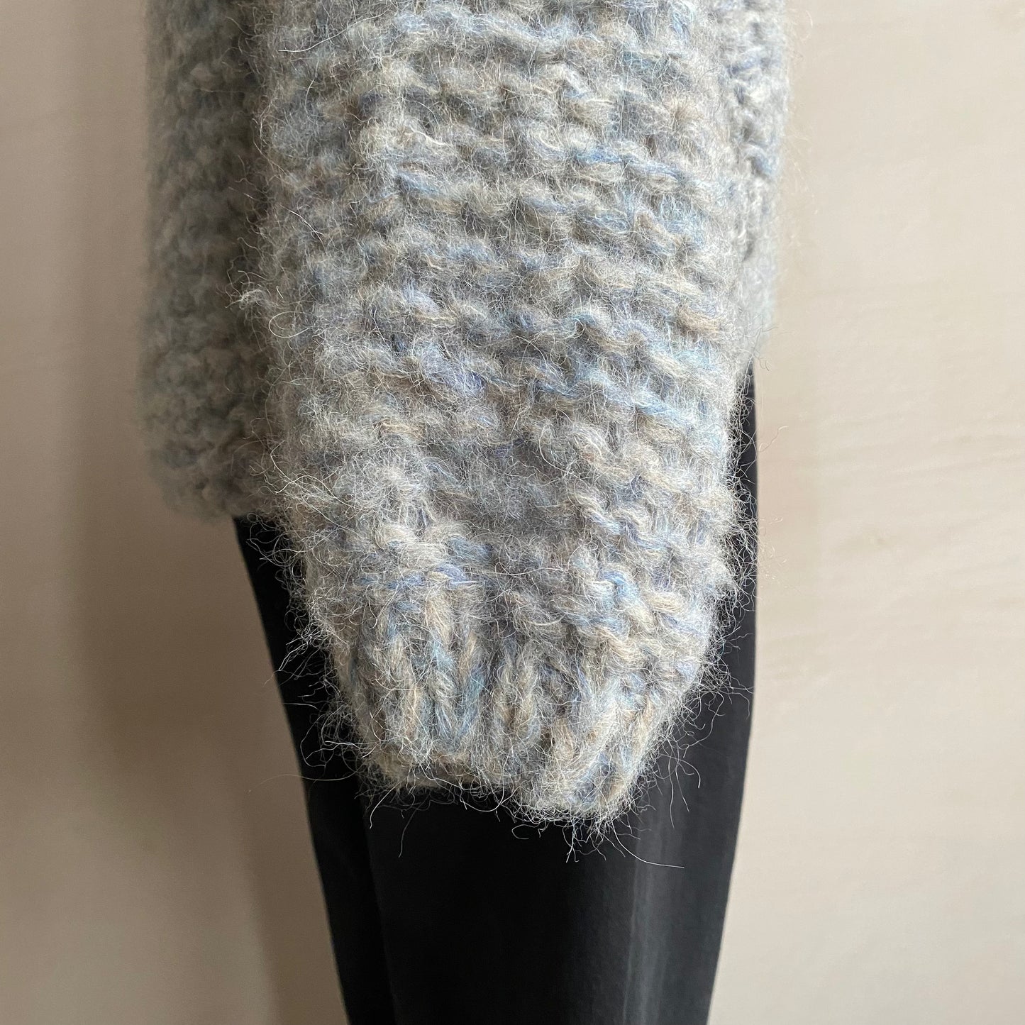 Alpaca knit Michi Loop -Mix Baby blue x Natural-