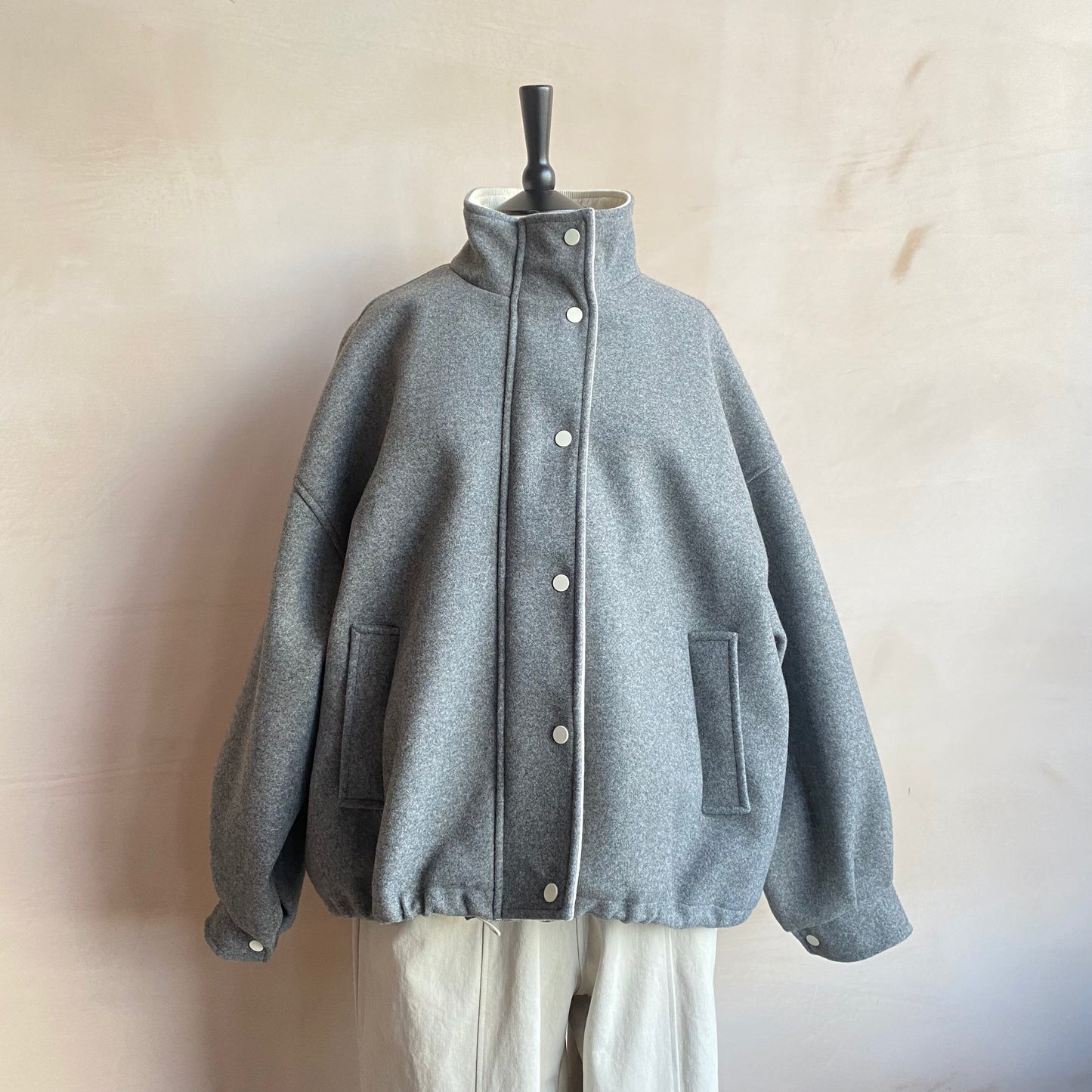 White Corduroy Collar Zip Up JK -Navy-