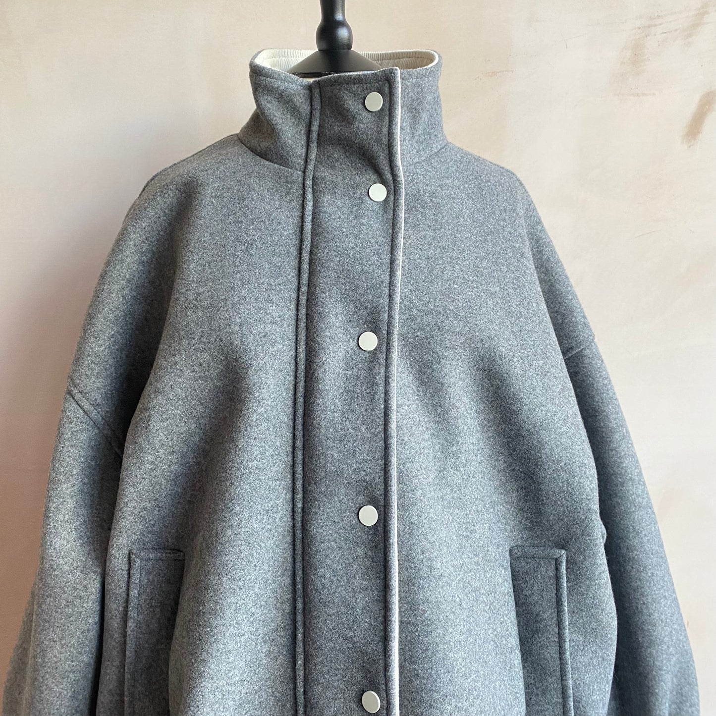 White Corduroy Collar Zip Up JK -Navy-