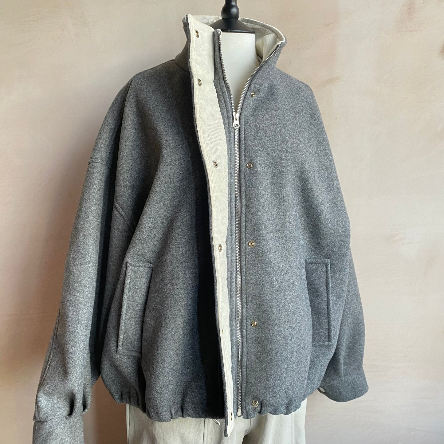 White Corduroy Collar Zip Up JK -Navy-