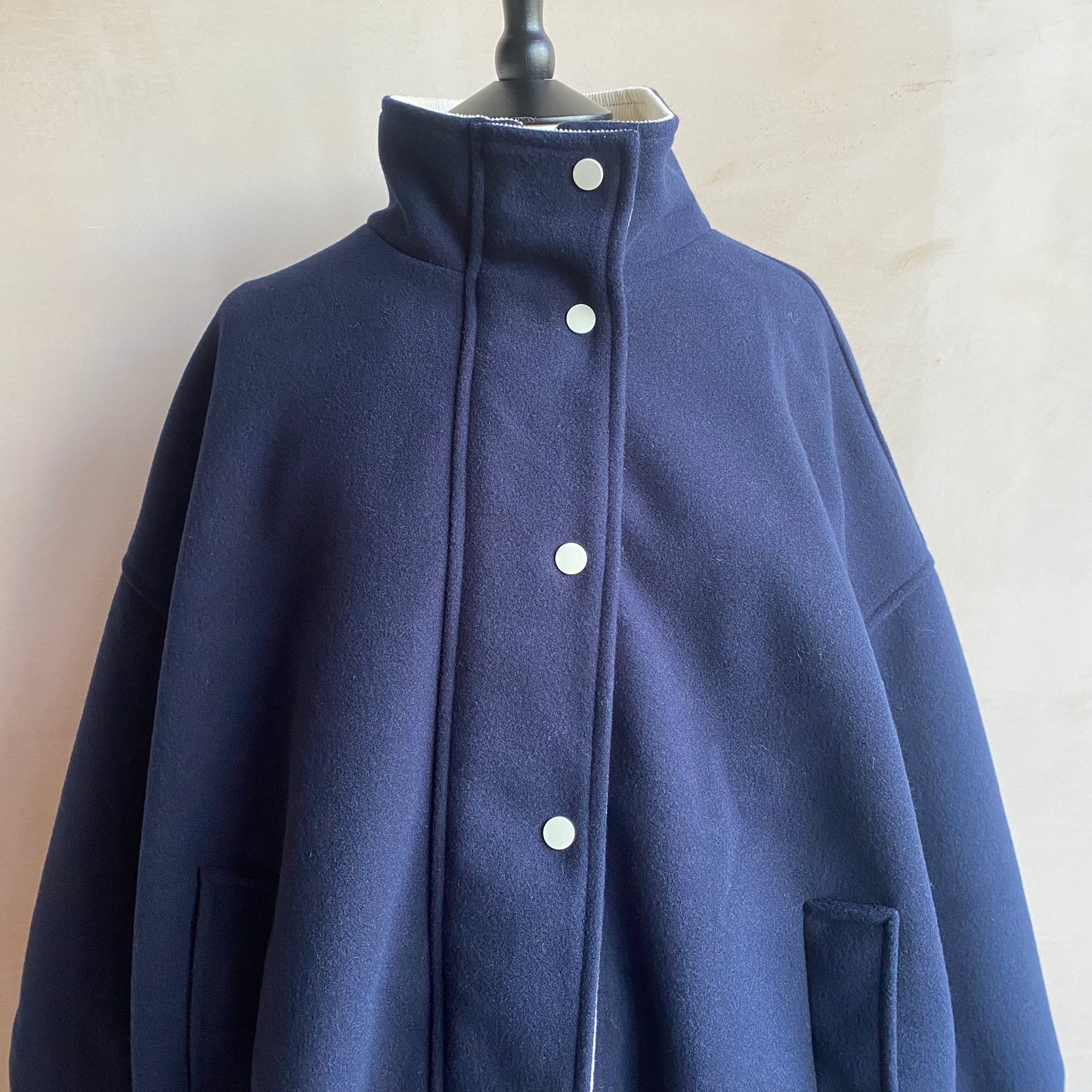 White Corduroy Collar Zip Up JK -Navy-