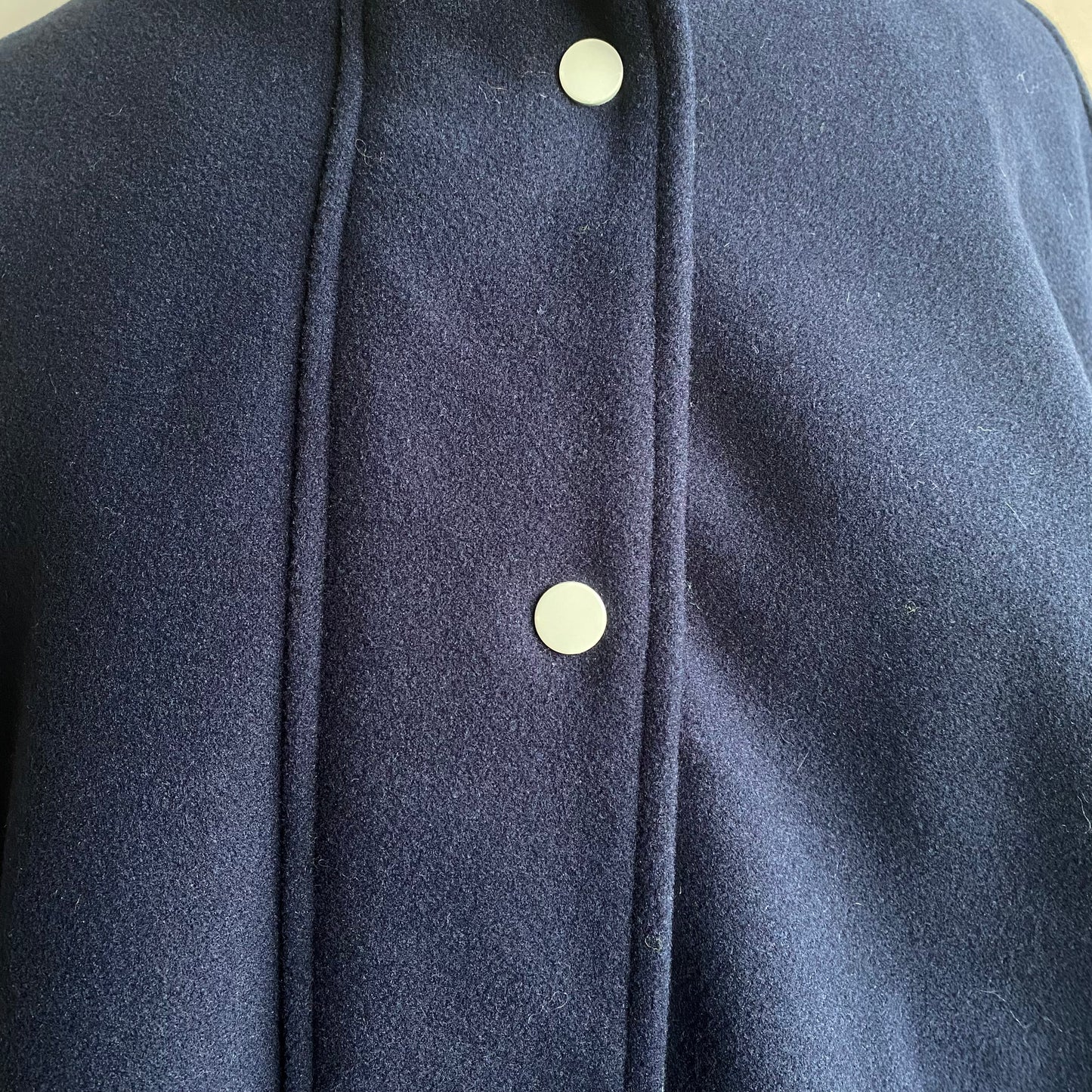 White Corduroy Collar Zip Up JK -Navy-