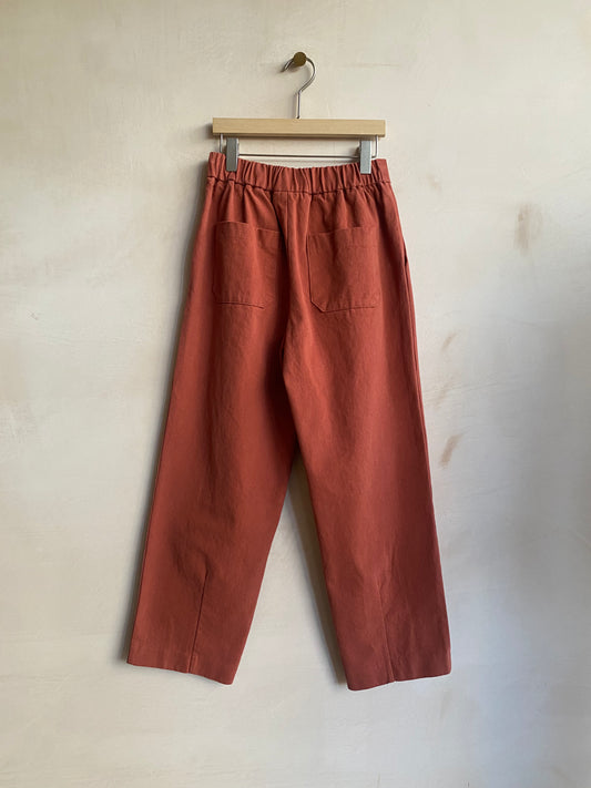 Pleated leg trousers -TERACOTTA-