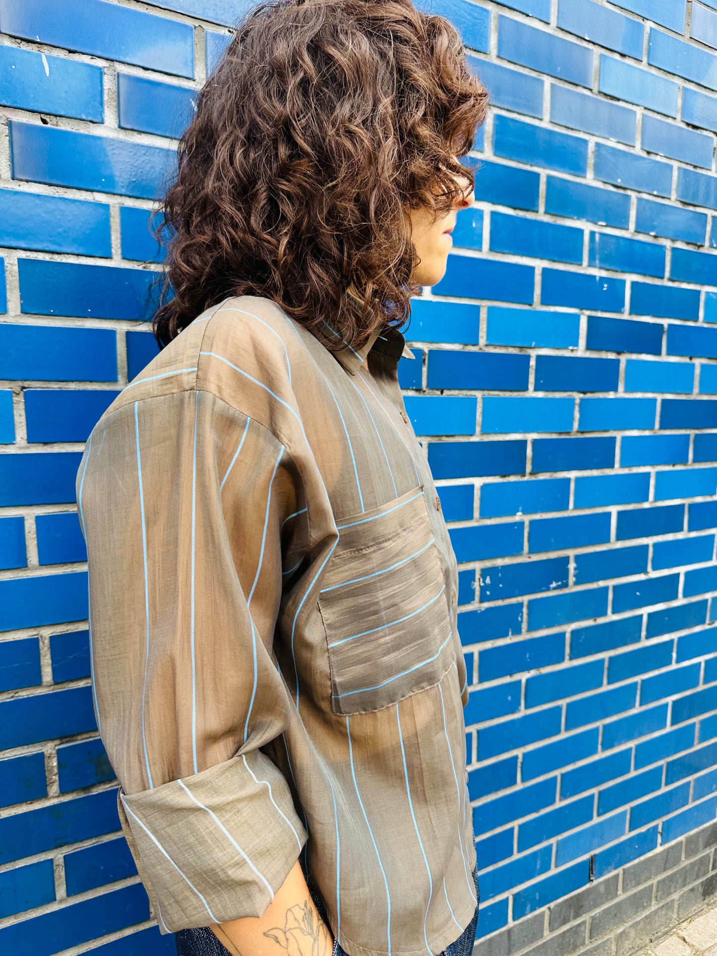 Silk mix vertical stripe shirts -Brown-