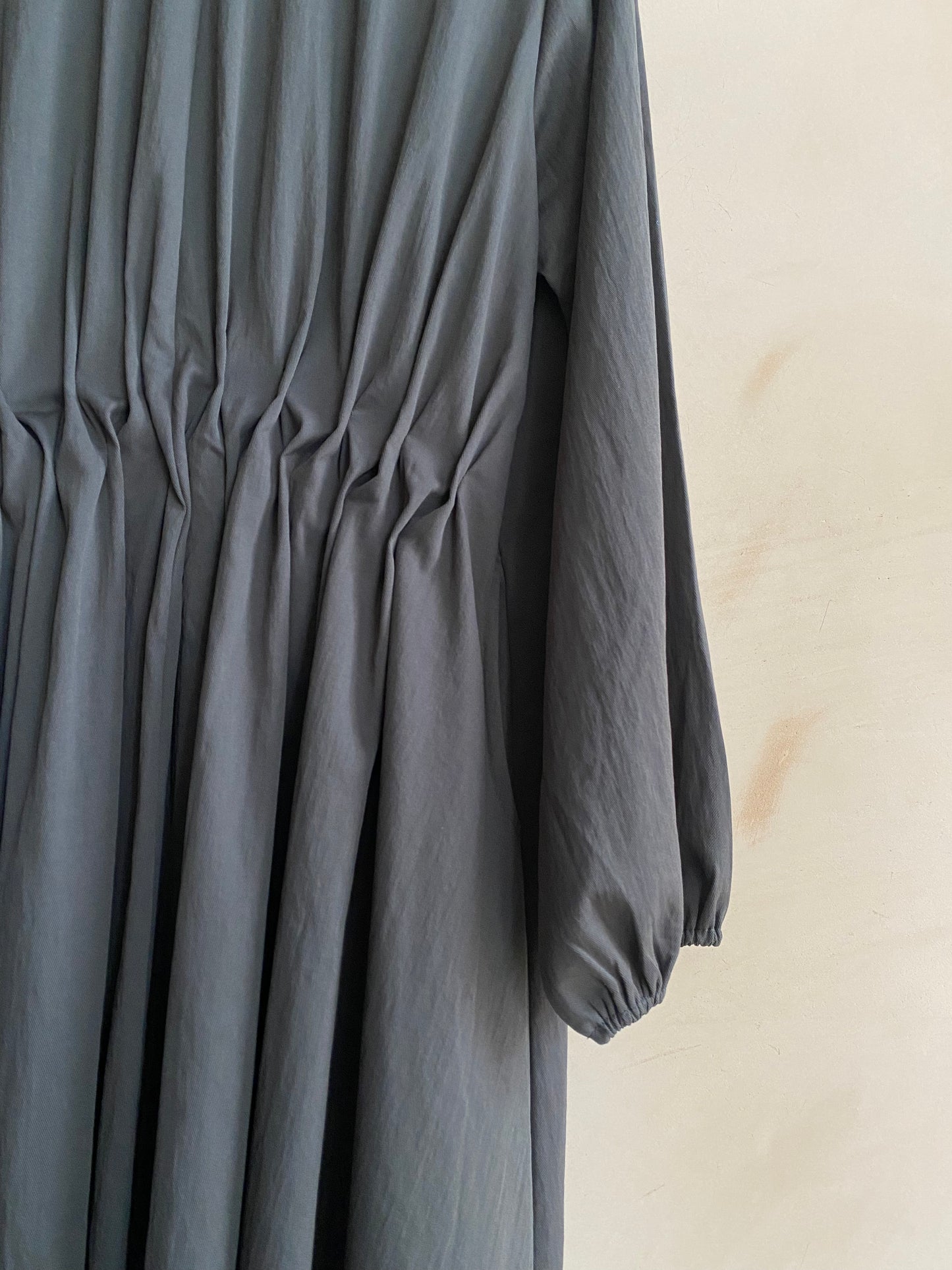Front tuck dress -Grey-