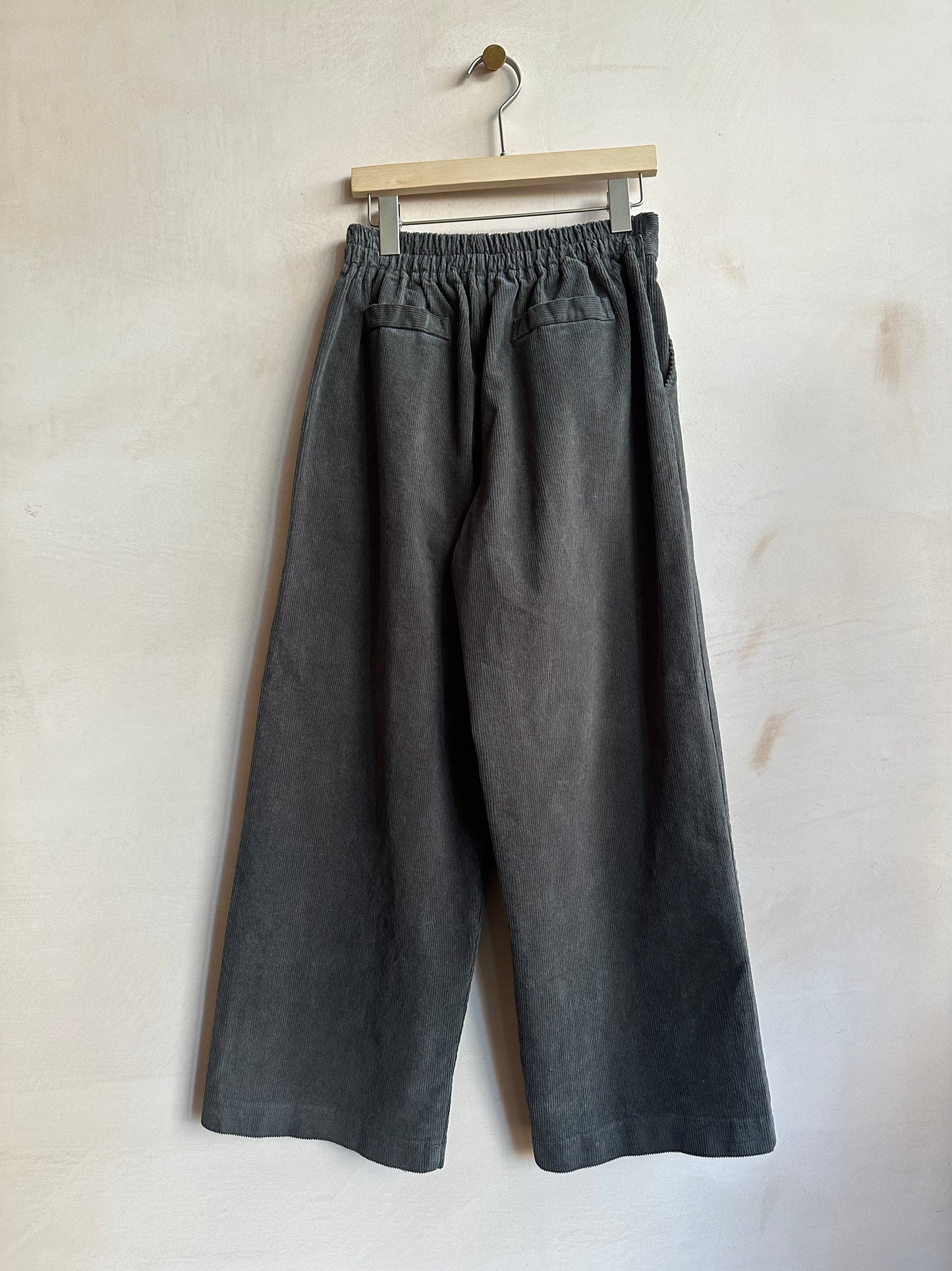 Stright corduroy Trousers -Grey-
