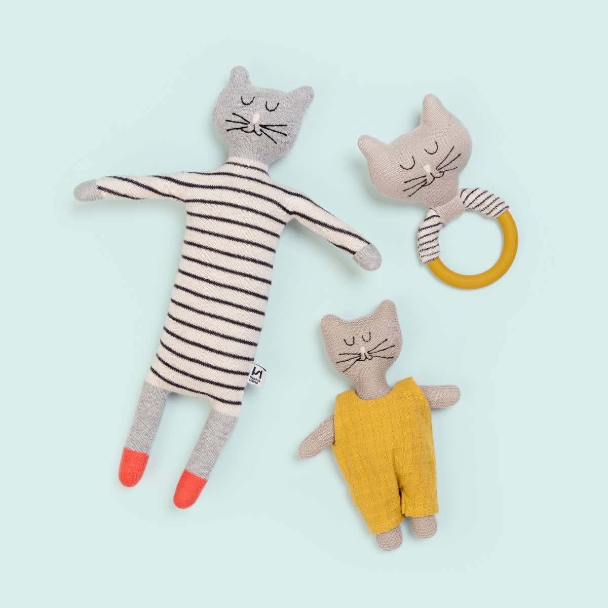 Cotton Knit Child's Rattle Toy: Cat