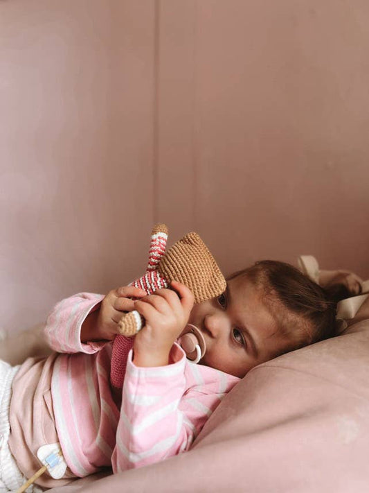 Crochet Baby Toy Flipps mid-pink trouser