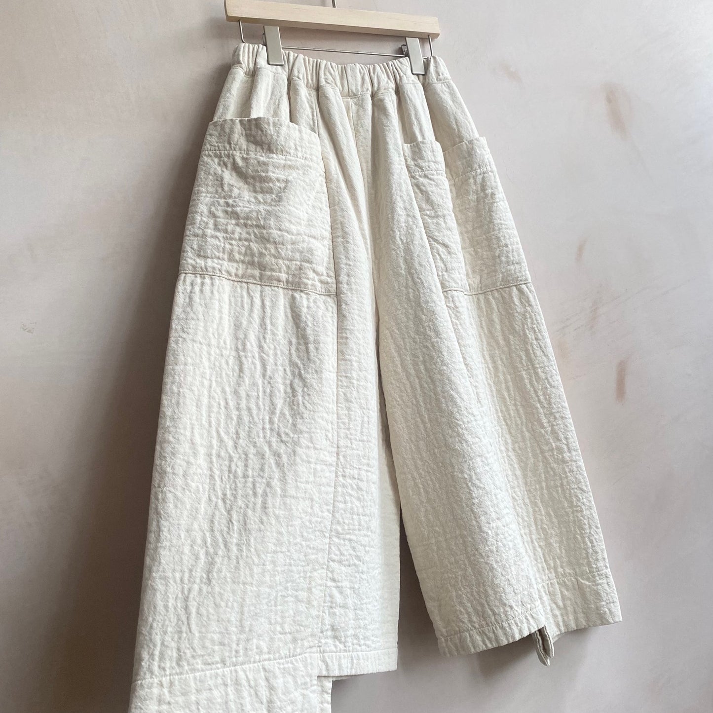 Textured cotton wide trousers light weight -IVORY-