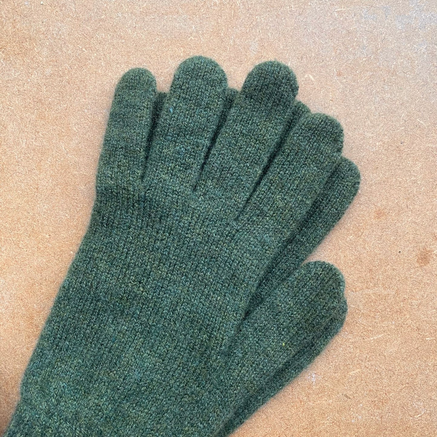 Green Grove Weavers Gloves Lambswool gloves -Olive-