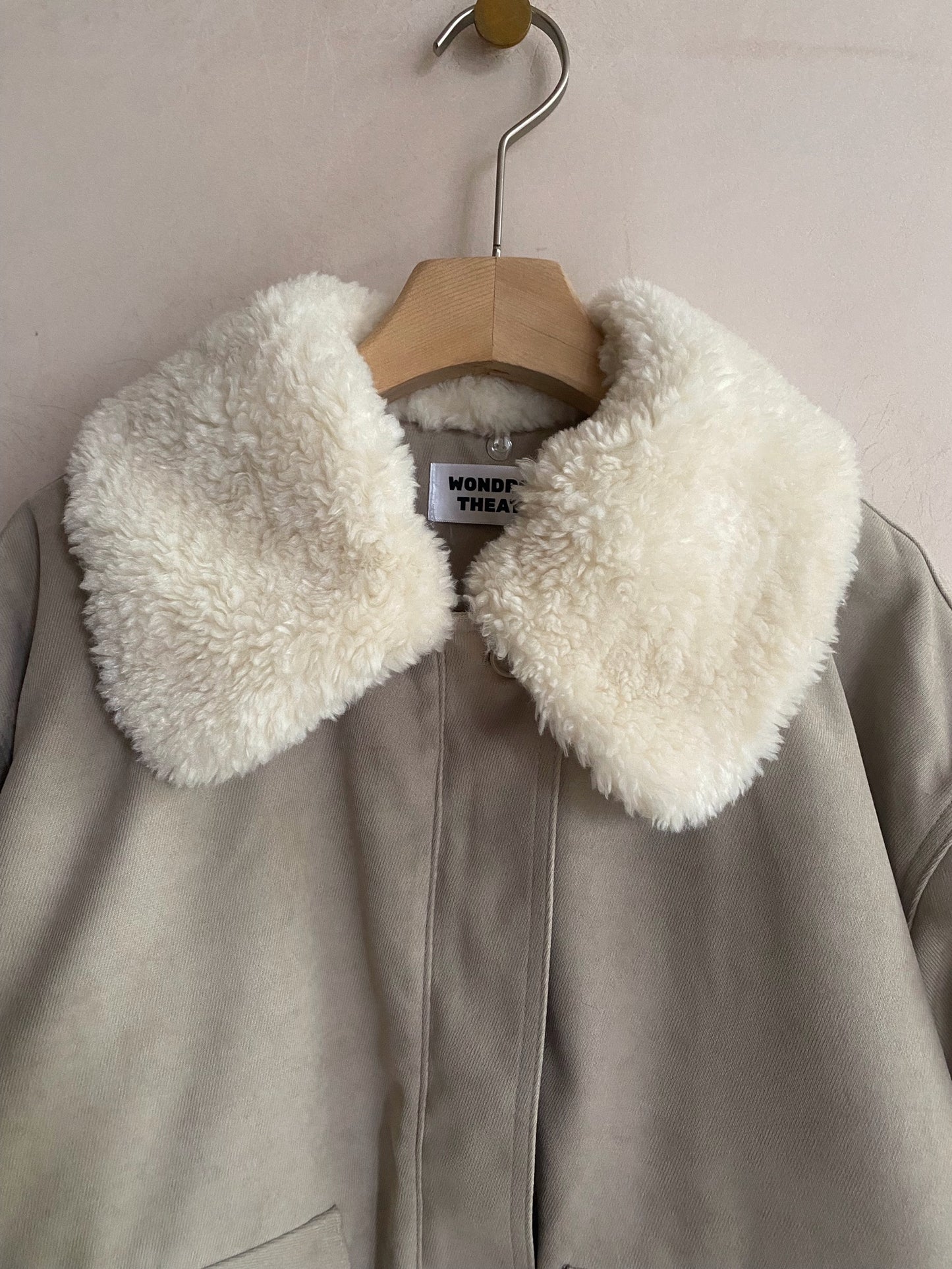 Boa attached collar Zipup JK -Beige-