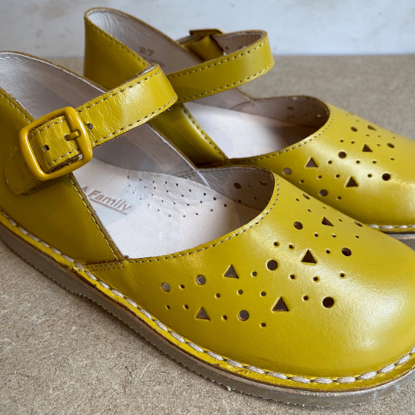 RITA MARY JANE -Yellow-