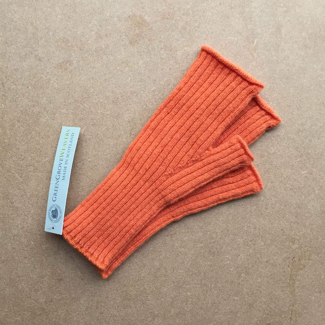 Green Grove Weavers Brodie Mittens -tansy-