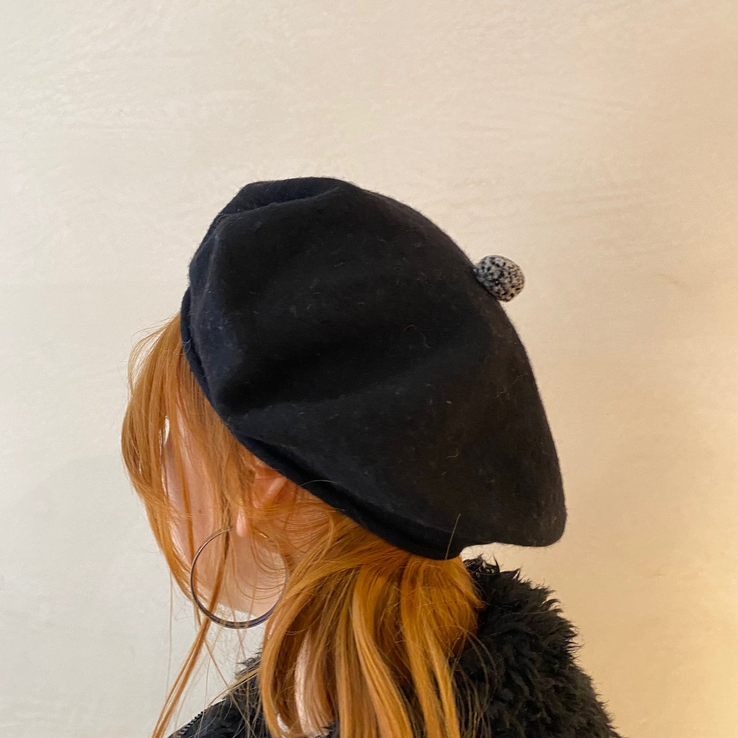 Green Grove Weavers Pom Pom Beret hat -Klein Blue-