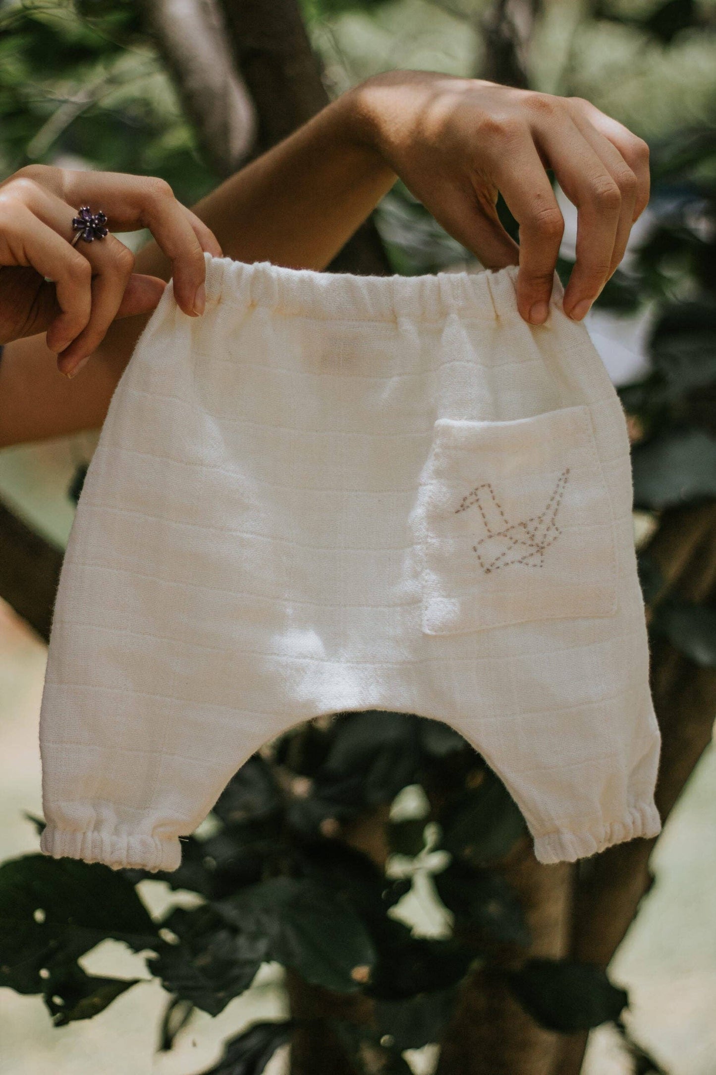 Organic cotton muslin baby pyjamas: 3-6