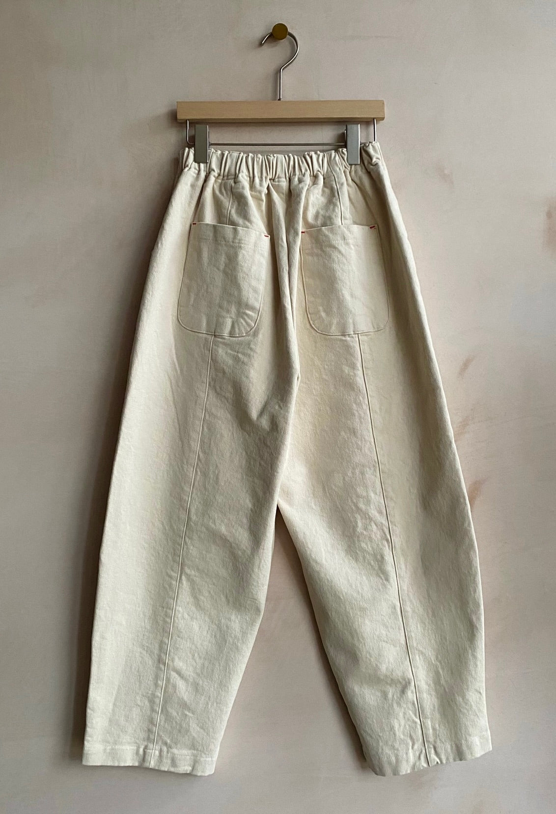 COTTON STRETCH SQ POCKET W RED STETCH -Ivory-