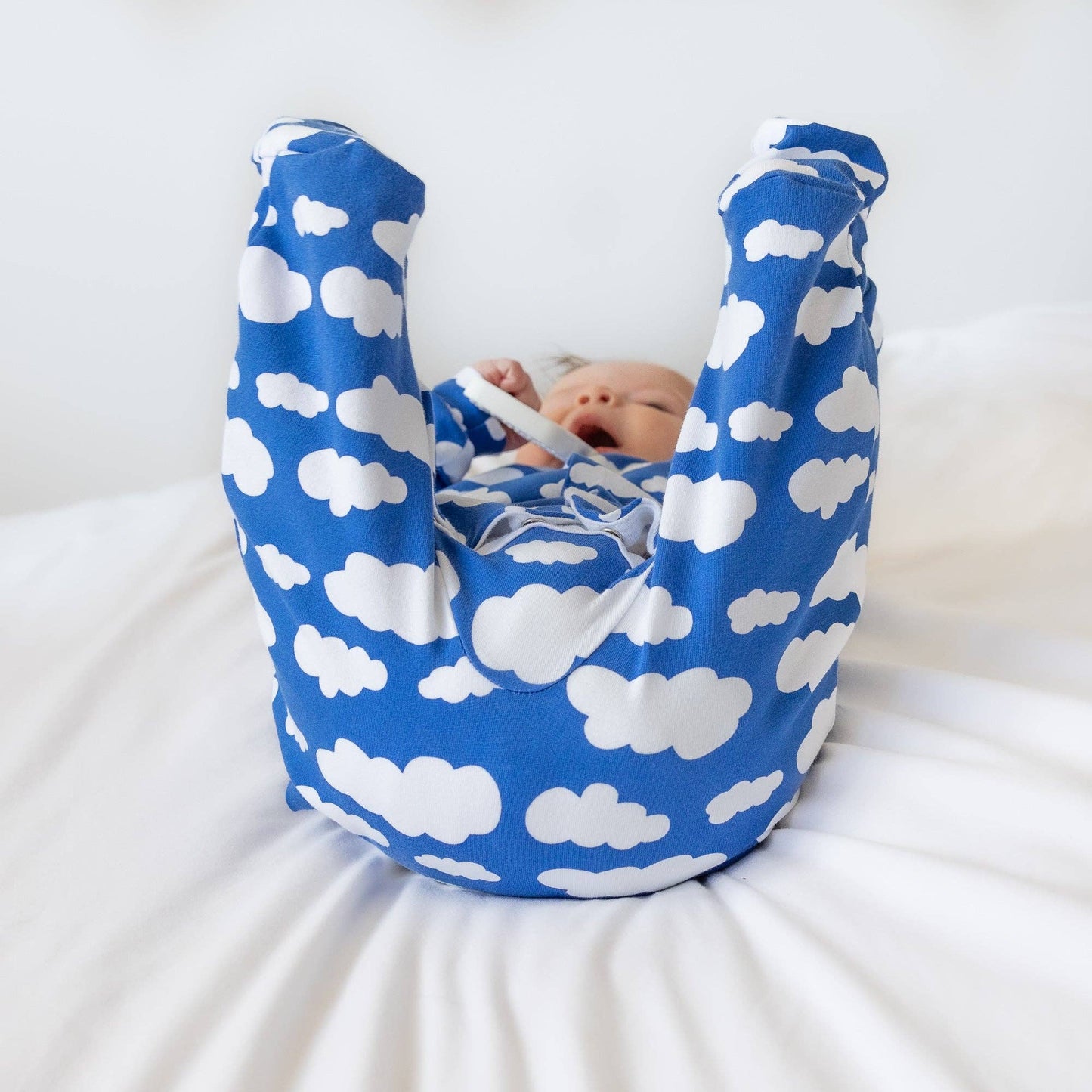 Blue cloud cotton sleepsuit: 3-6 M