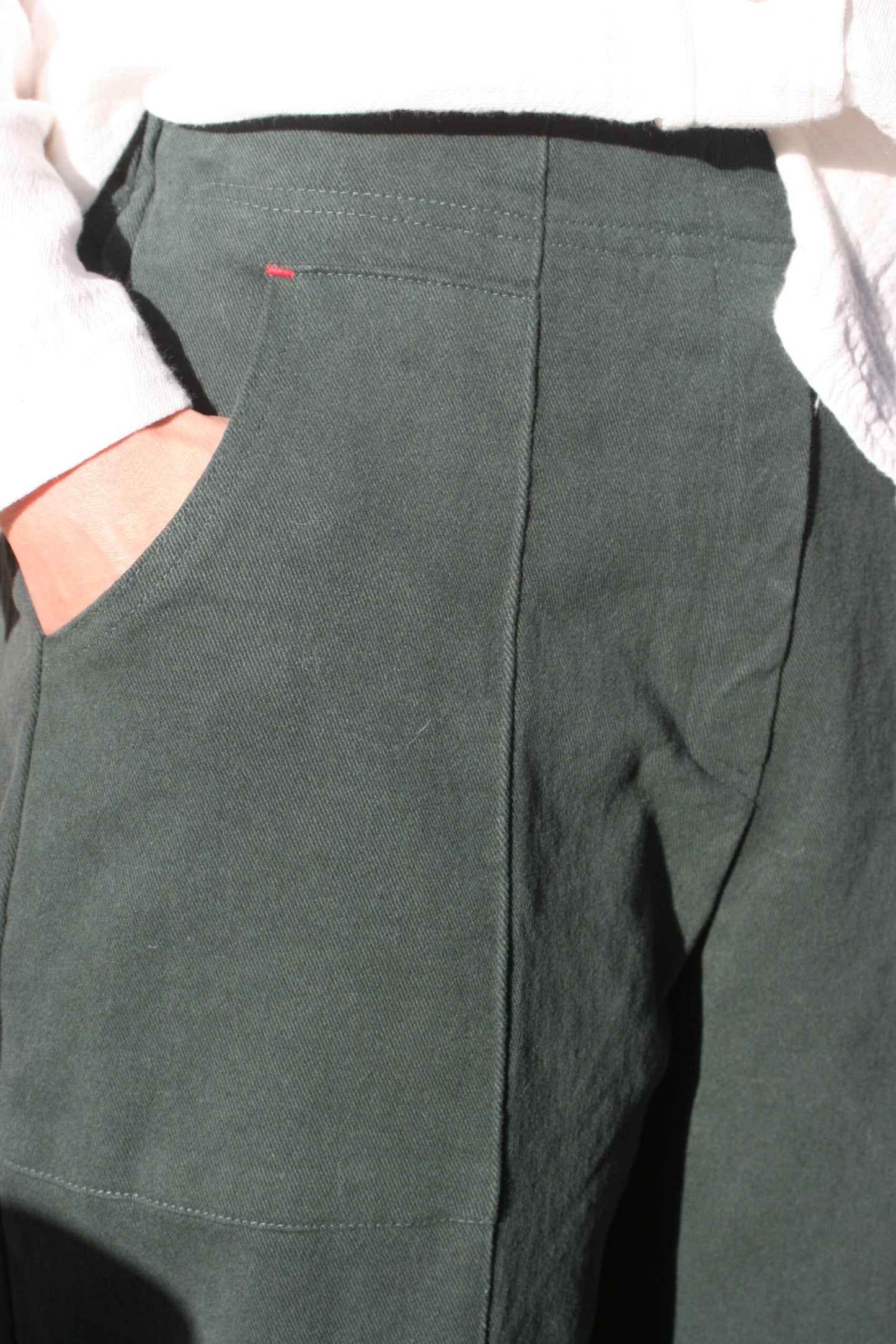 COTTON STRETCH SQ POCKET W RED STETCH -Green-