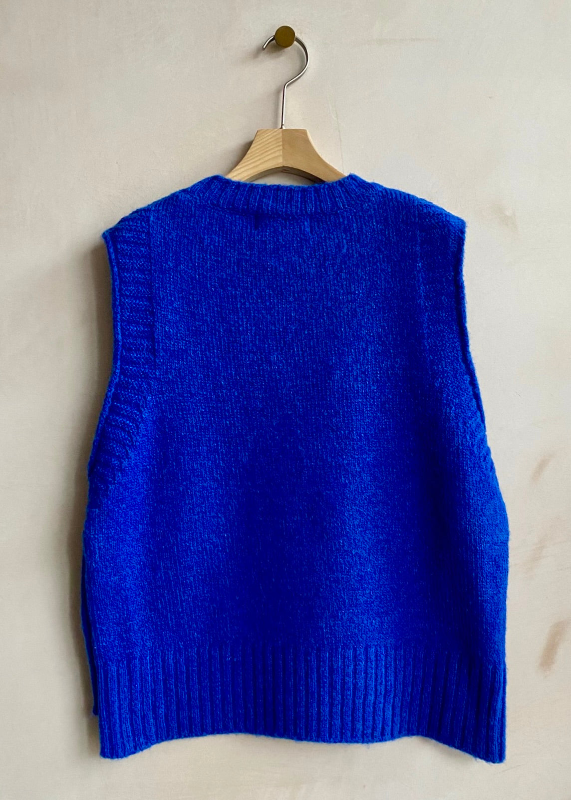 Side button knit vest -Blue-