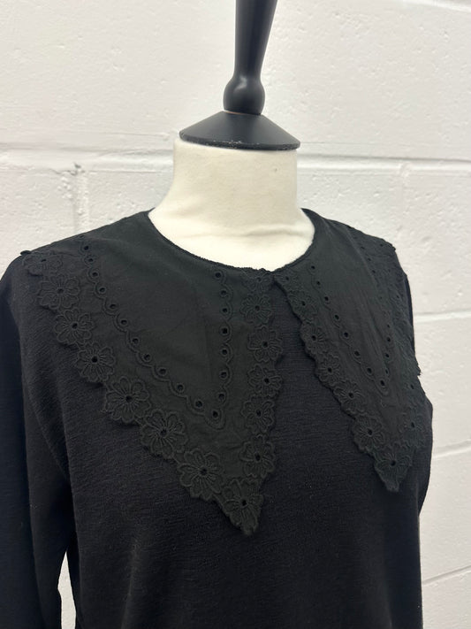 V Lace collar Top　-BLACK-