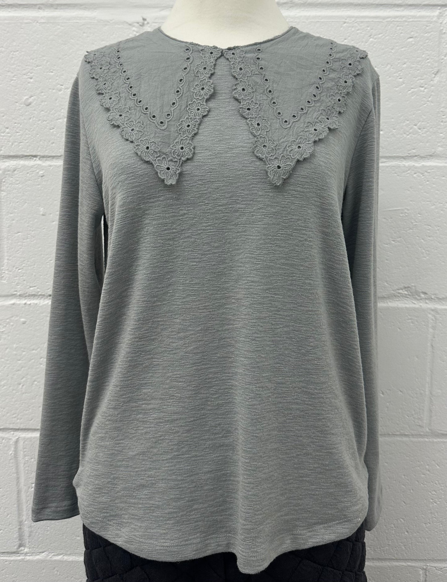 V Lace collar Top　-Bluegrey-
