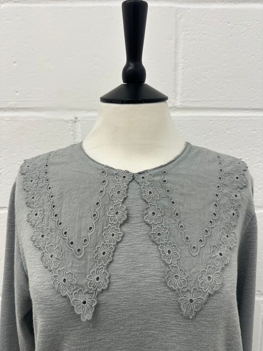 V Lace collar Top　-Bluegrey-
