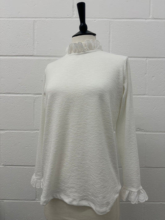 High neck lace top -WHITE-