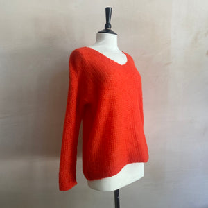 Brigette Loom v-neck Knitwear - Electric Red -
