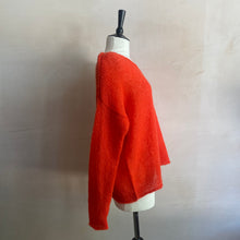 Milenia Loom - Electric Red -