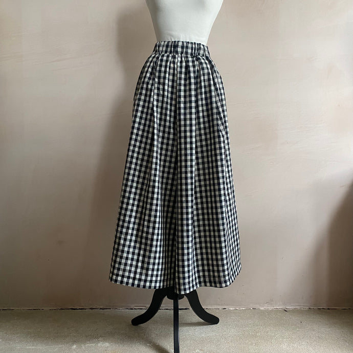 Checked flare pleated wide pants - Black -