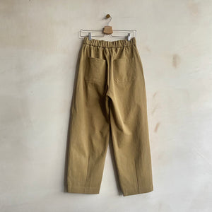Pleated leg trousers -Khaki-