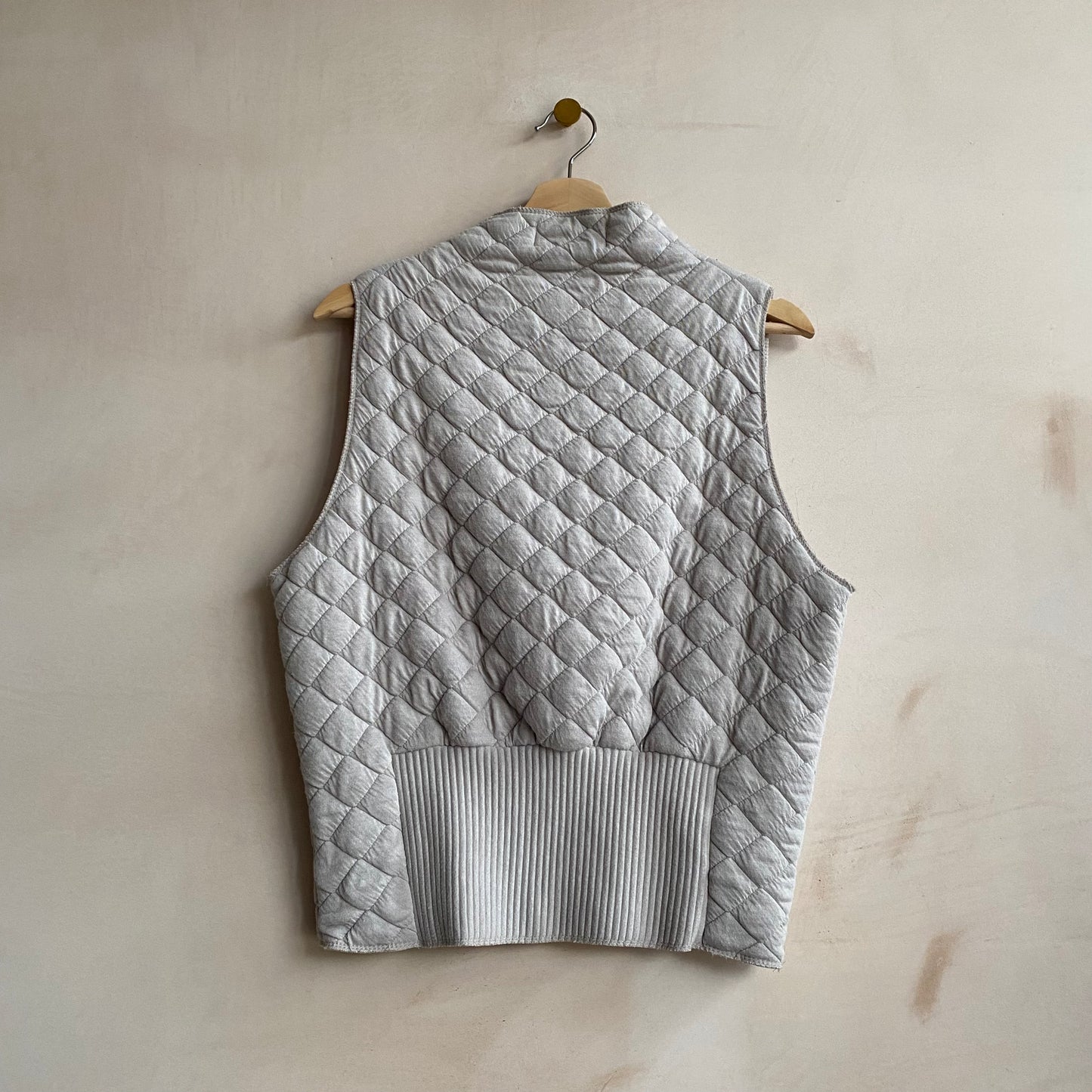 Quilting high neck vest