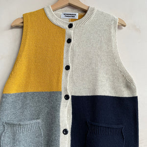 Block colour knit vest -Cream, Navy, Grey -