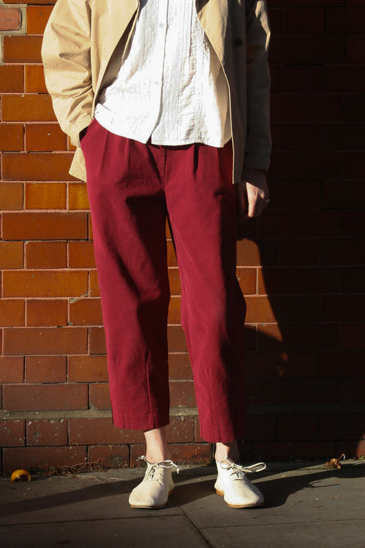 Pleated leg trousers -Burgundy-
