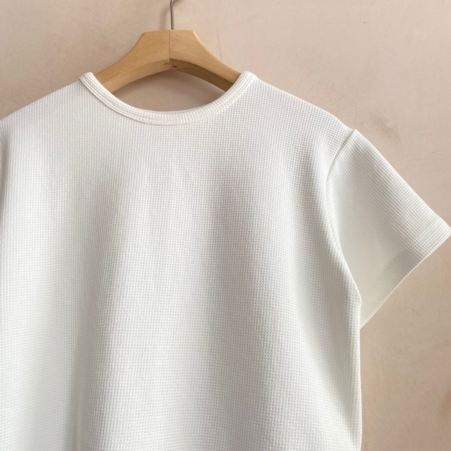 WAFFLE T -White-
