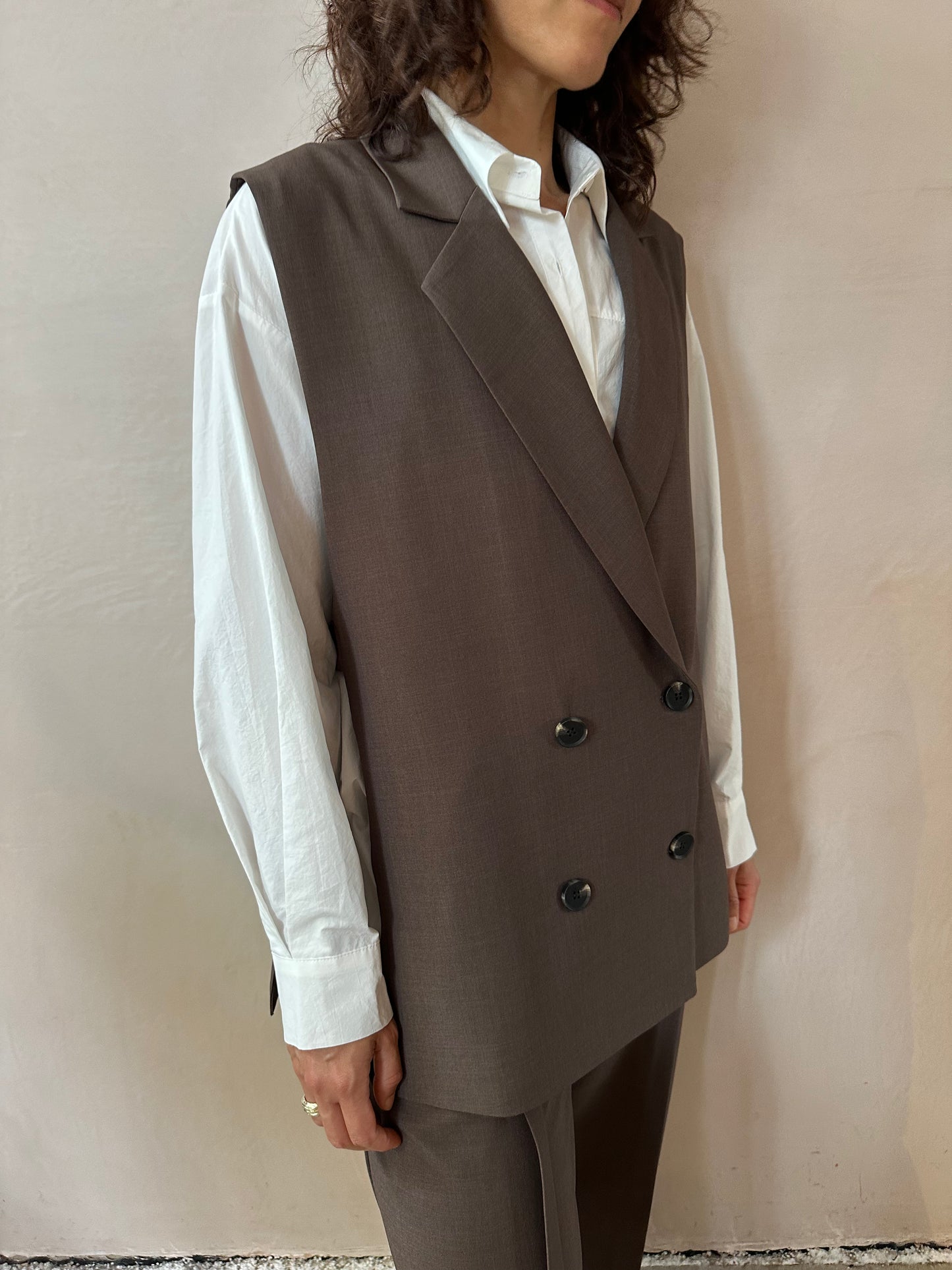 Side open button Vest -BROWN-
