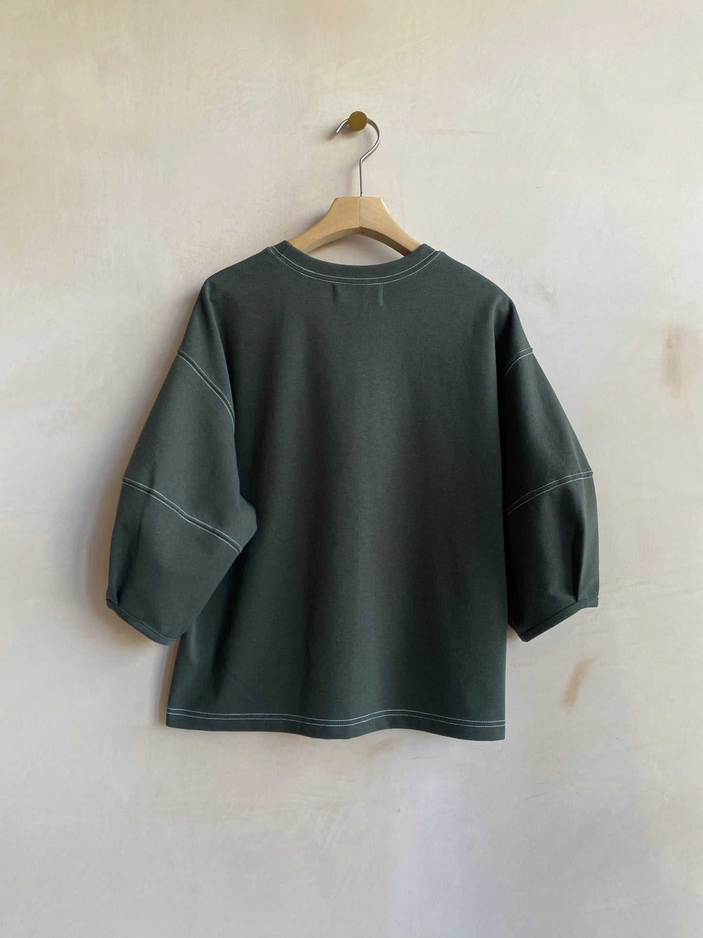 Stitch Balloon Sleeve Top -KHAKI-