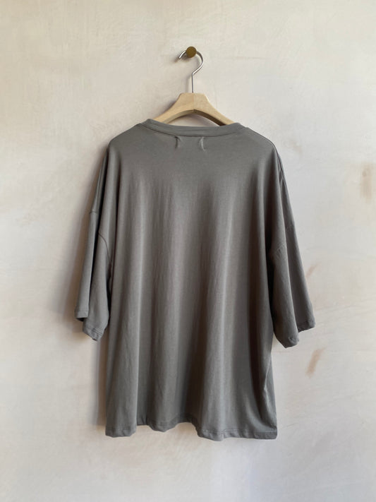 Off sholder roundneck  T -Khaki-