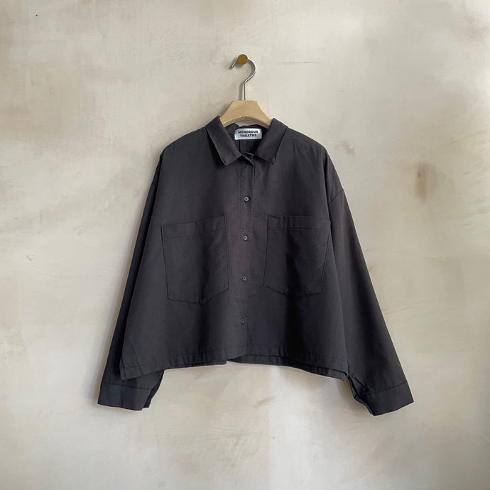 Front Two SQ pockets shirts -Black-