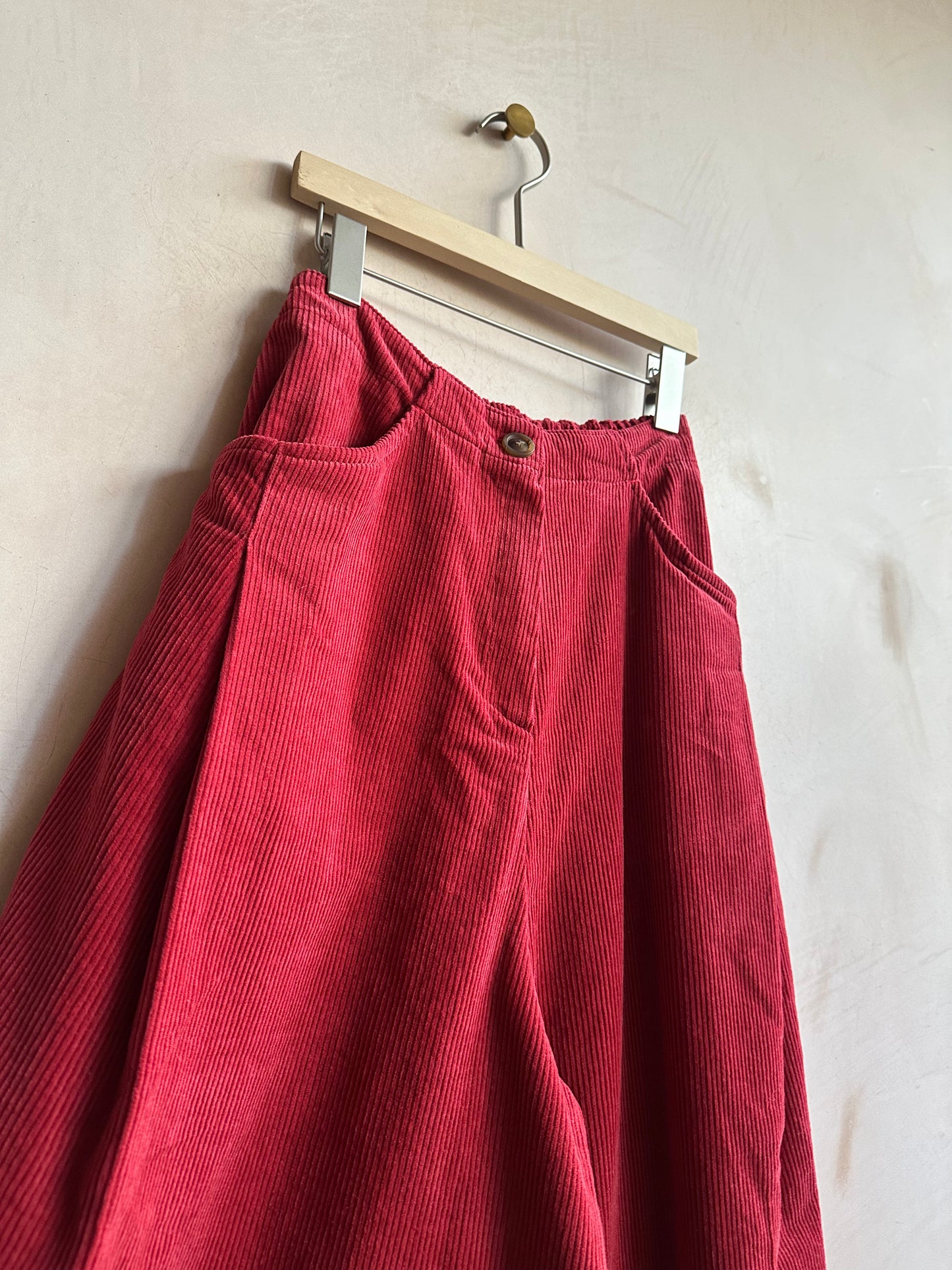 Corduroy very wide trousers -Red-