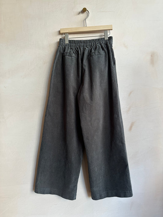 Stright corduroy Trousers -Grey-