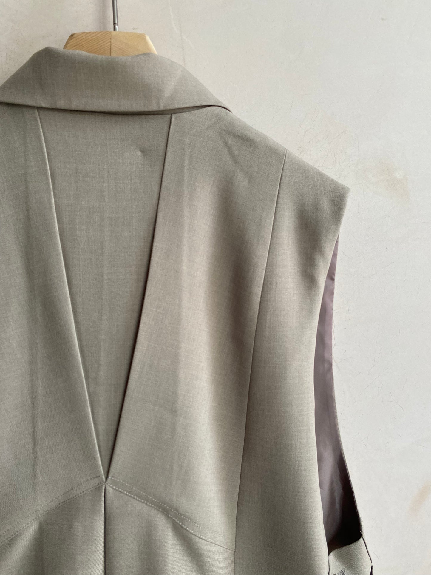 Side open button Vest -Beige-