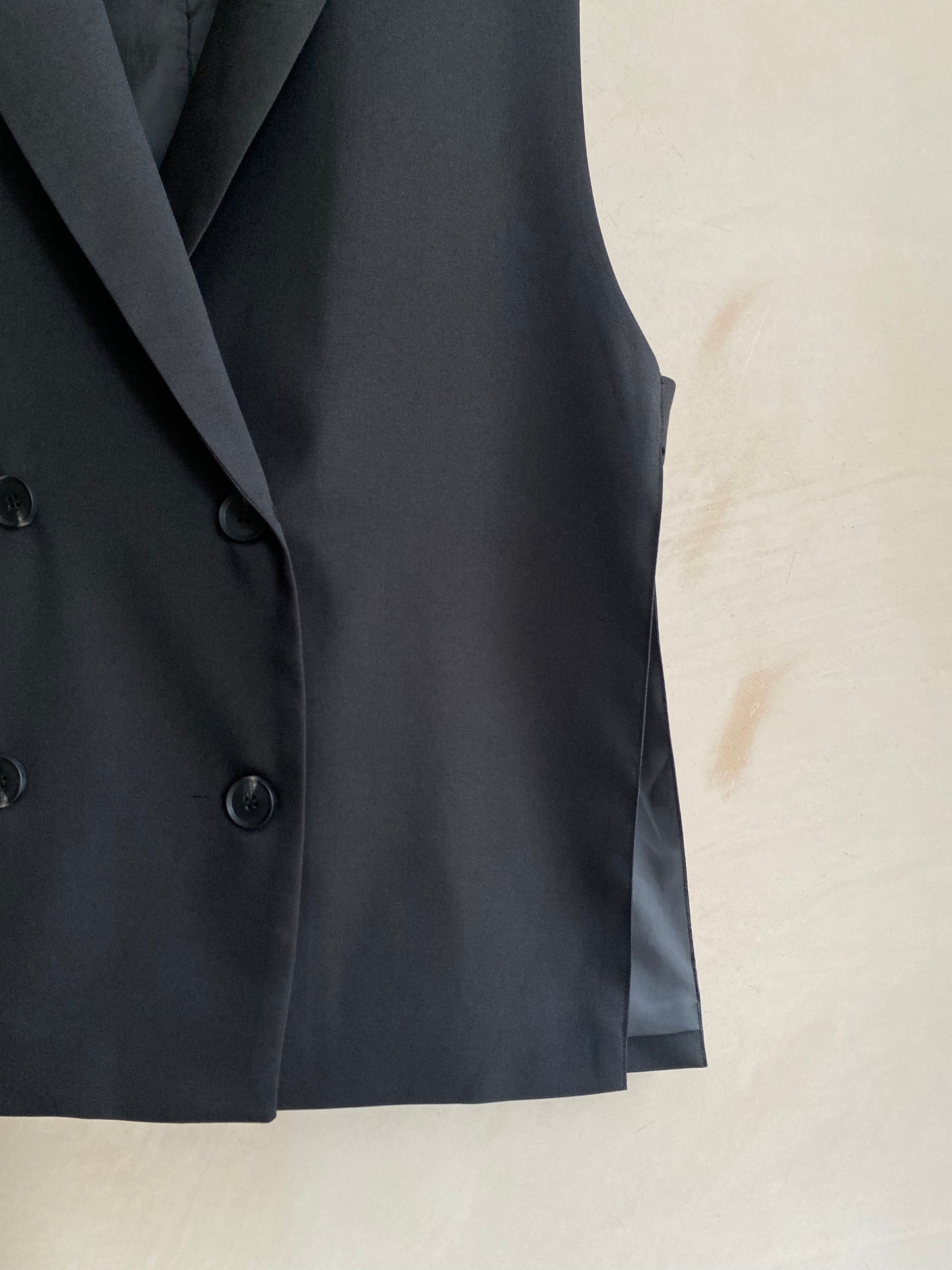 Side open button Vest -Black-