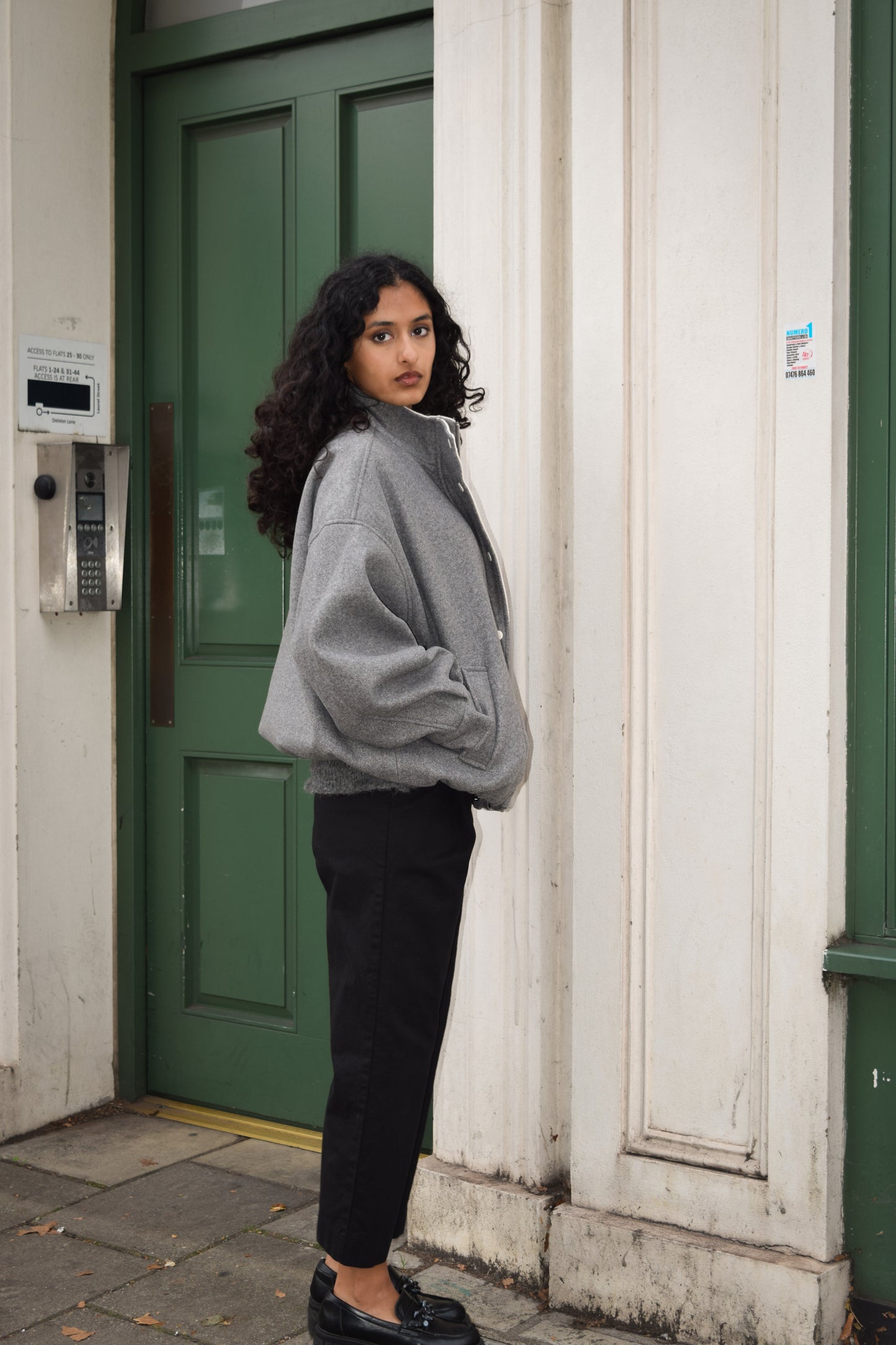 White Corduroy Collar Zip Up JK -Grey-